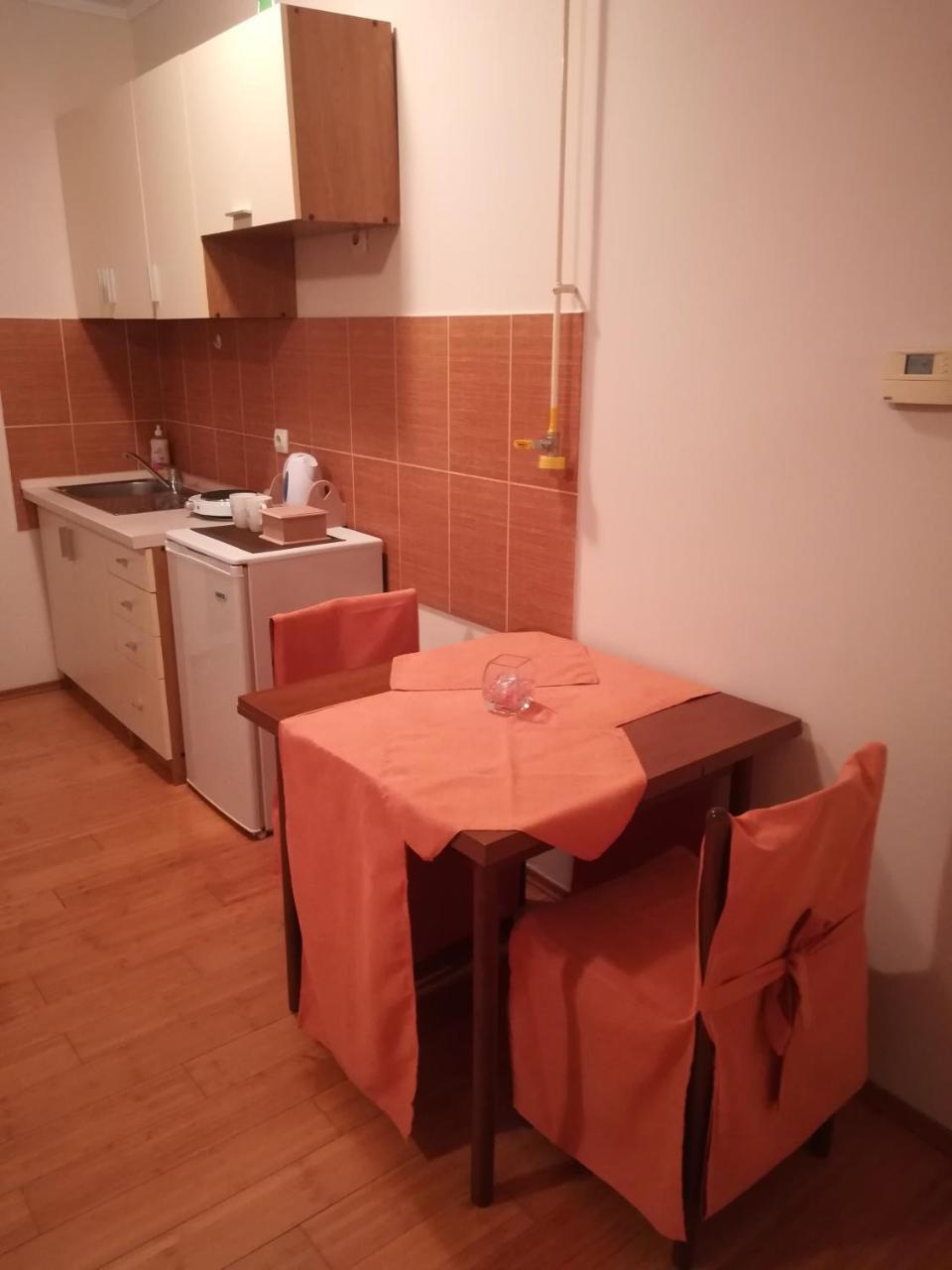 Apartman Ivana Appartamento Subotica Esterno foto
